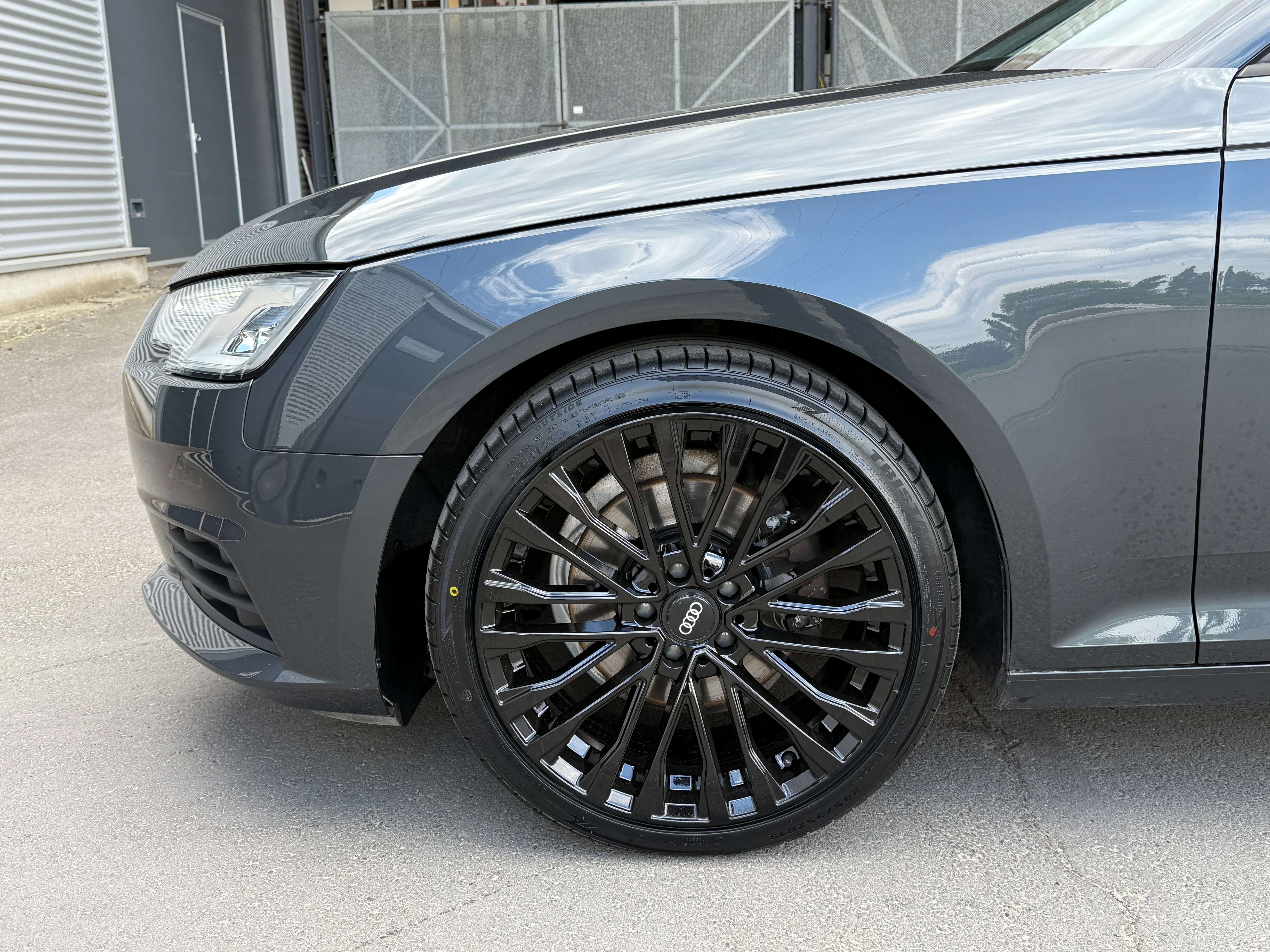 Audi A4 Avant 2.0 TDi ultra *Pdc/Camera/Leder/Led/Navi* Garage Planckaert