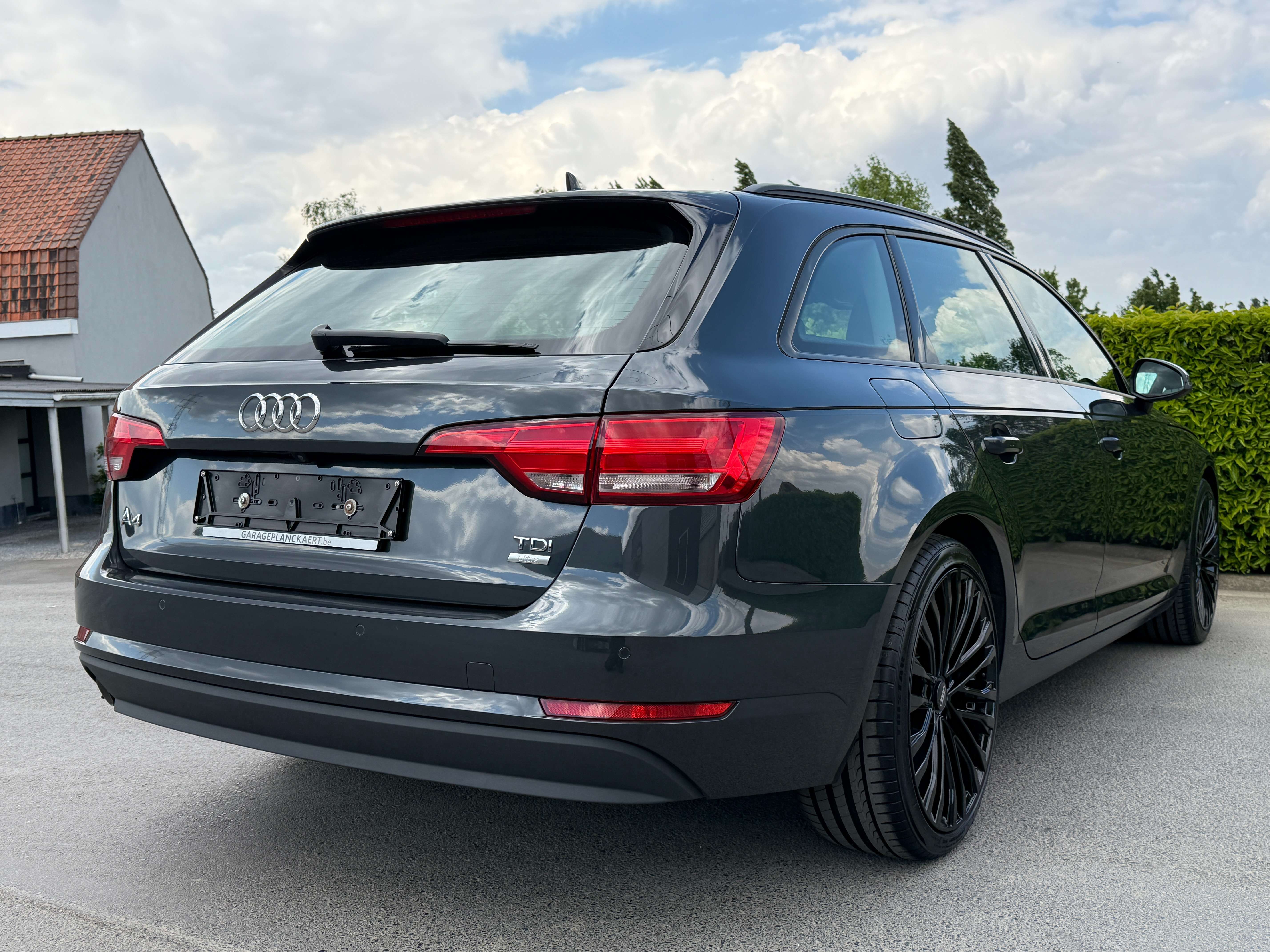 Audi A4 Avant 2.0 TDi ultra *Pdc/Camera/Leder/Led/Navi* Garage Planckaert