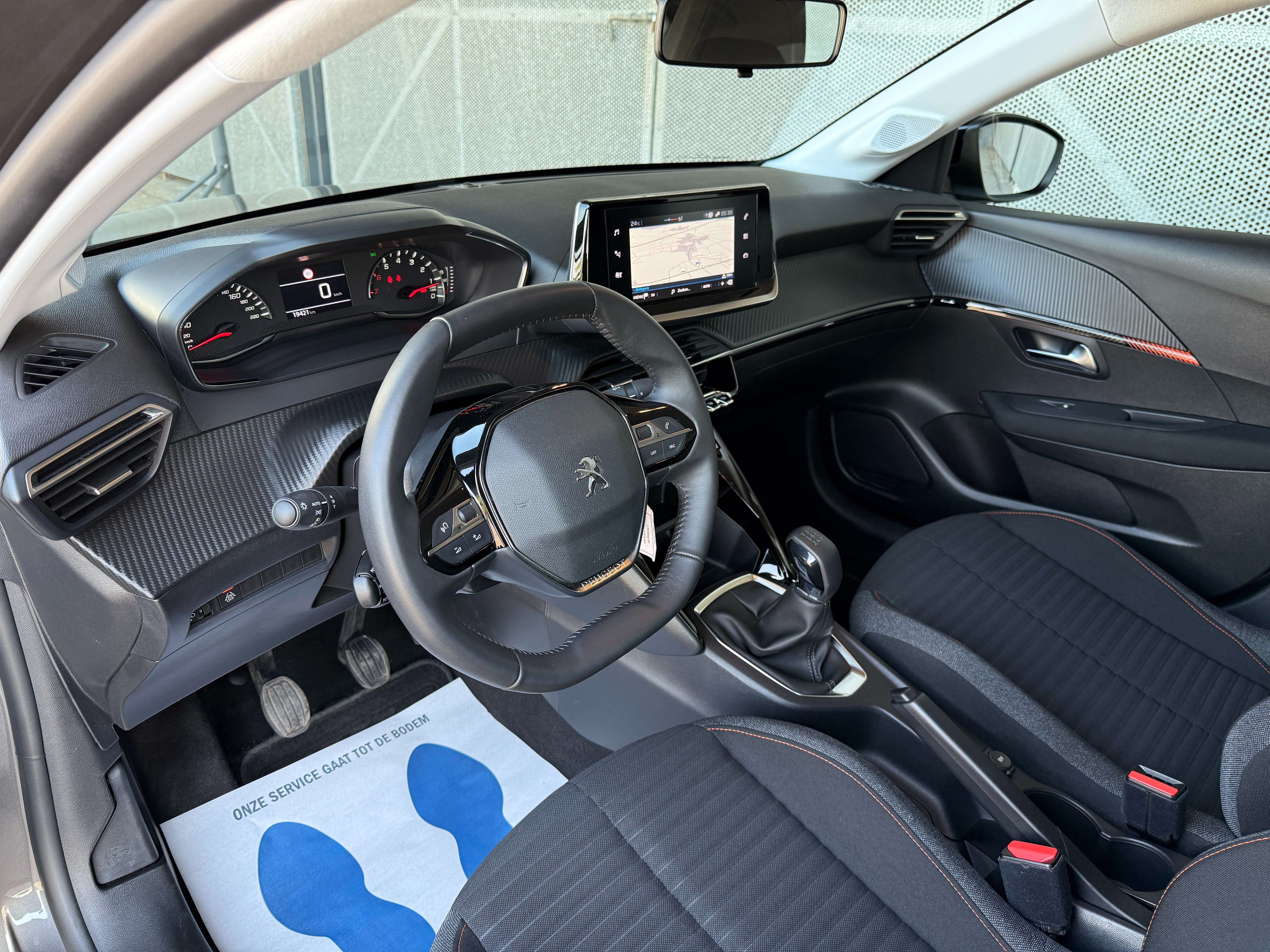 Peugeot 208 1.2i Benzine *Carplay/Pdc/Navi/Bluetooth/Alu/Airco Garage Planckaert