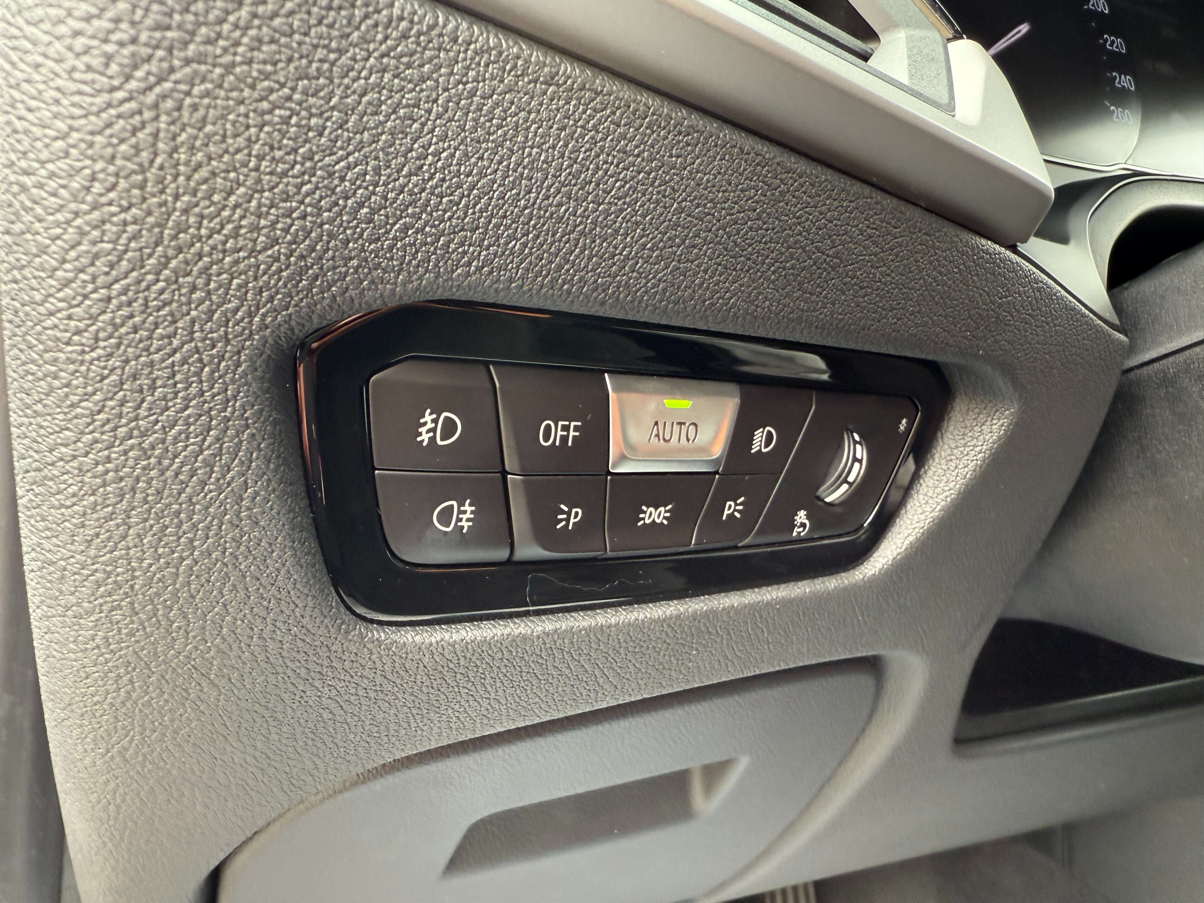 BMW 318 Touring dA MHEV *Carplay/Shadow line/Led/Leder* Garage Planckaert