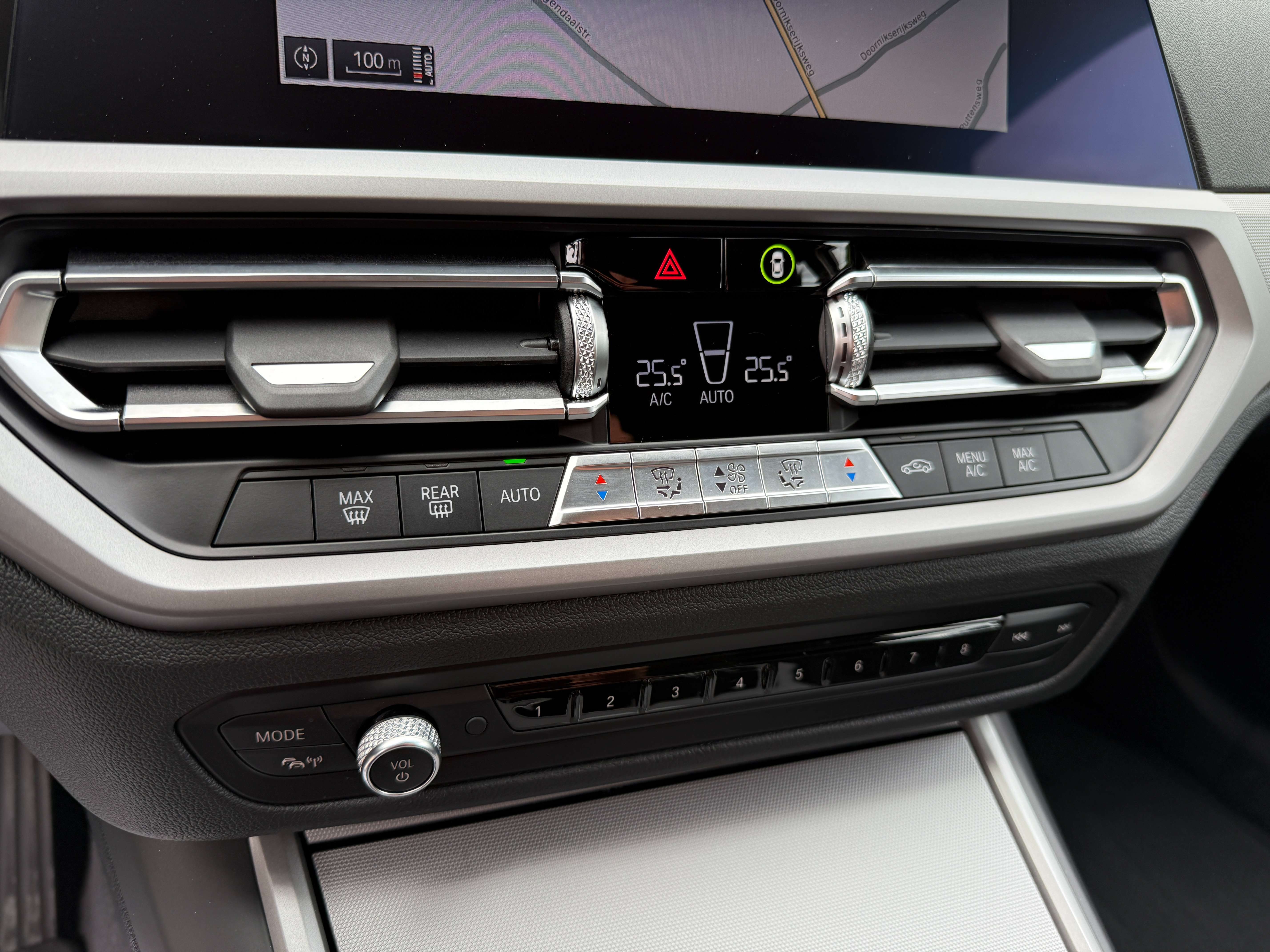 BMW 318 Touring dA MHEV *Carplay/Shadow line/Led/Leder* Garage Planckaert