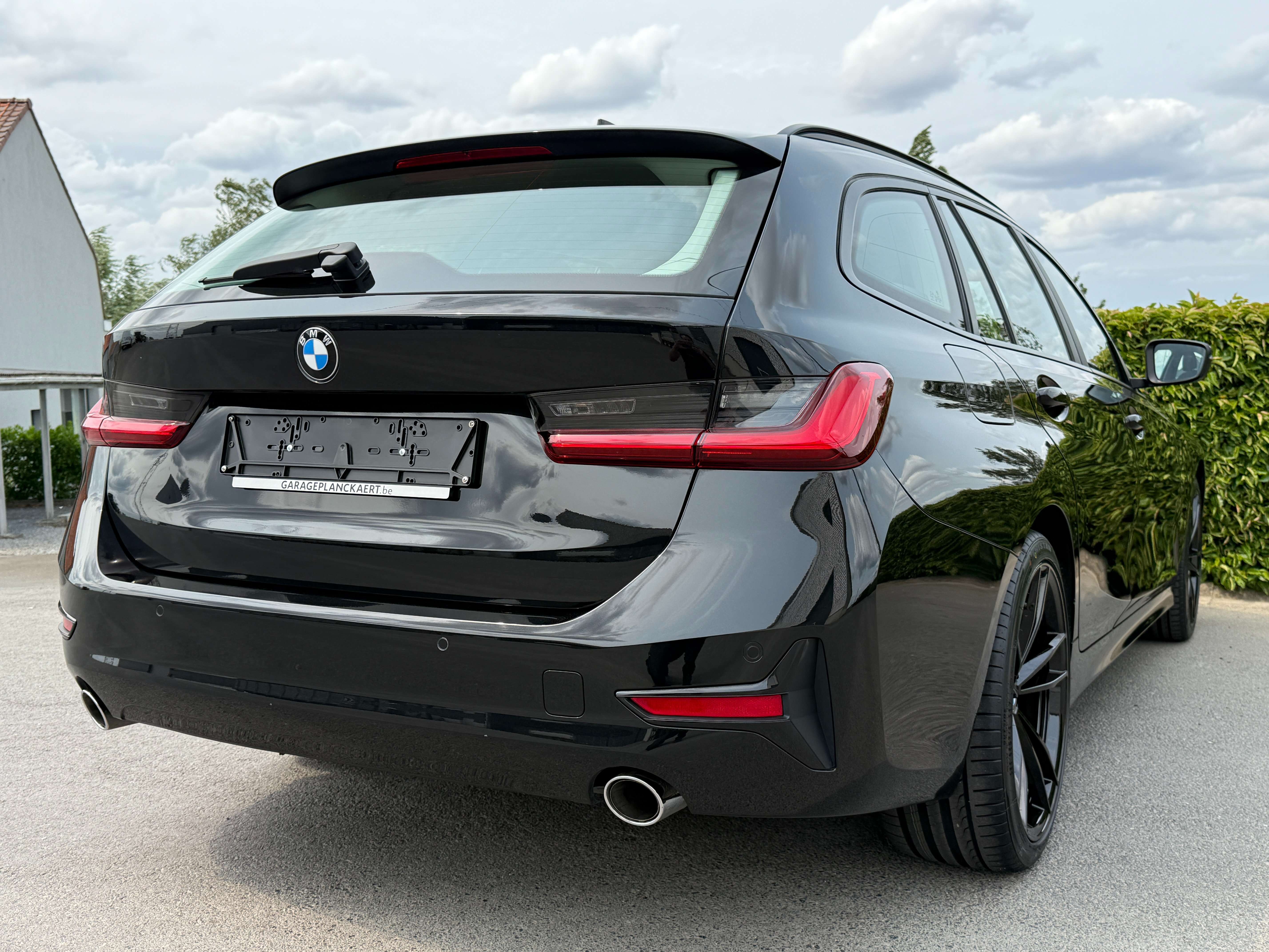BMW 318 Touring dA MHEV *Carplay/Shadow line/Led/Leder* Garage Planckaert