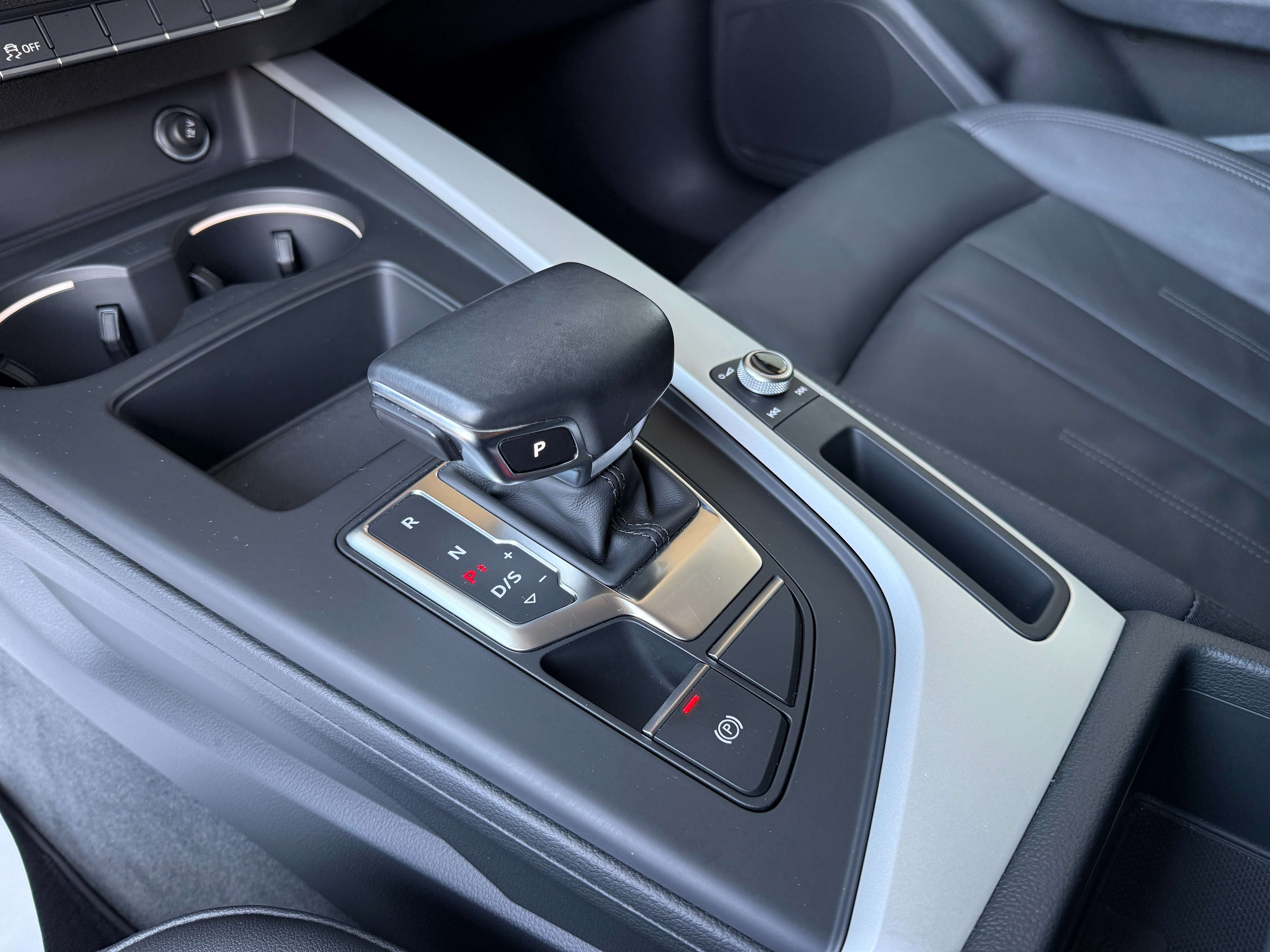 Audi A5 Sportback 30 TDi S line tronic MHEV *Shadow Line Garage Planckaert
