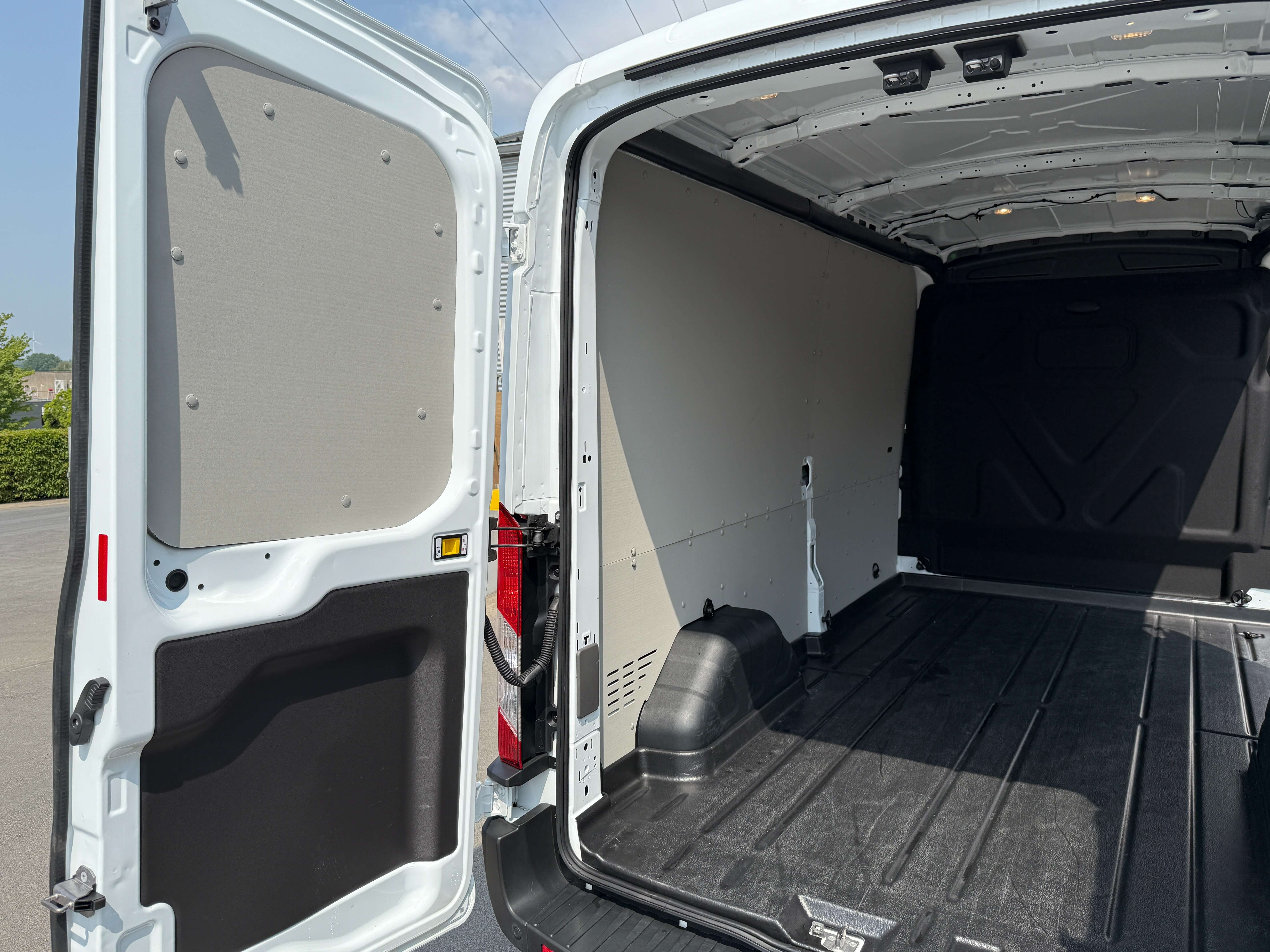 Ford Transit 310L L3/H2 Trend 2.0TD 130PK *Pdc/Carplay/Navi* Garage Planckaert