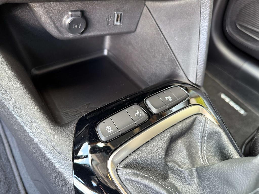 Opel Corsa 1.2i Benzine *Carplay/Pdc/Navigatie/Bleutooth* Garage Planckaert