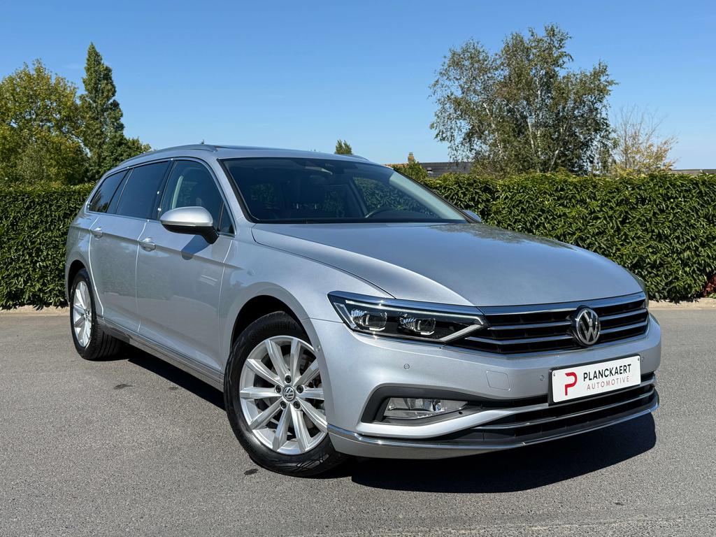 Volkswagen Passat Variant 1.5 TSI OPF DSG Elegance Pano Dak/Trekhaak/Carplay Garage Planckaert