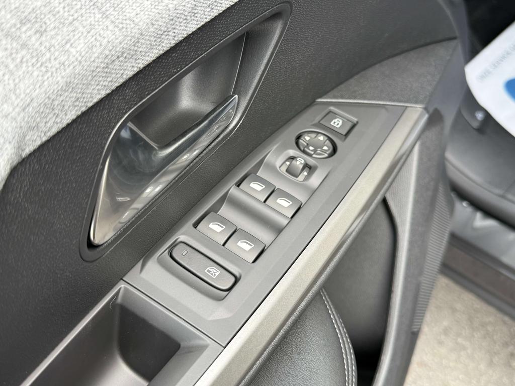 Peugeot 3008 Hybrid 145 e-DSC6 Allure *360°Camera/Navi/Carpl Garage Planckaert