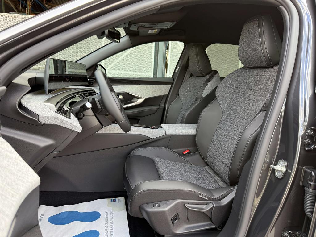 Peugeot 3008 Hybrid 145 e-DSC6 Allure *360°Camera/Navi/Carpl Garage Planckaert