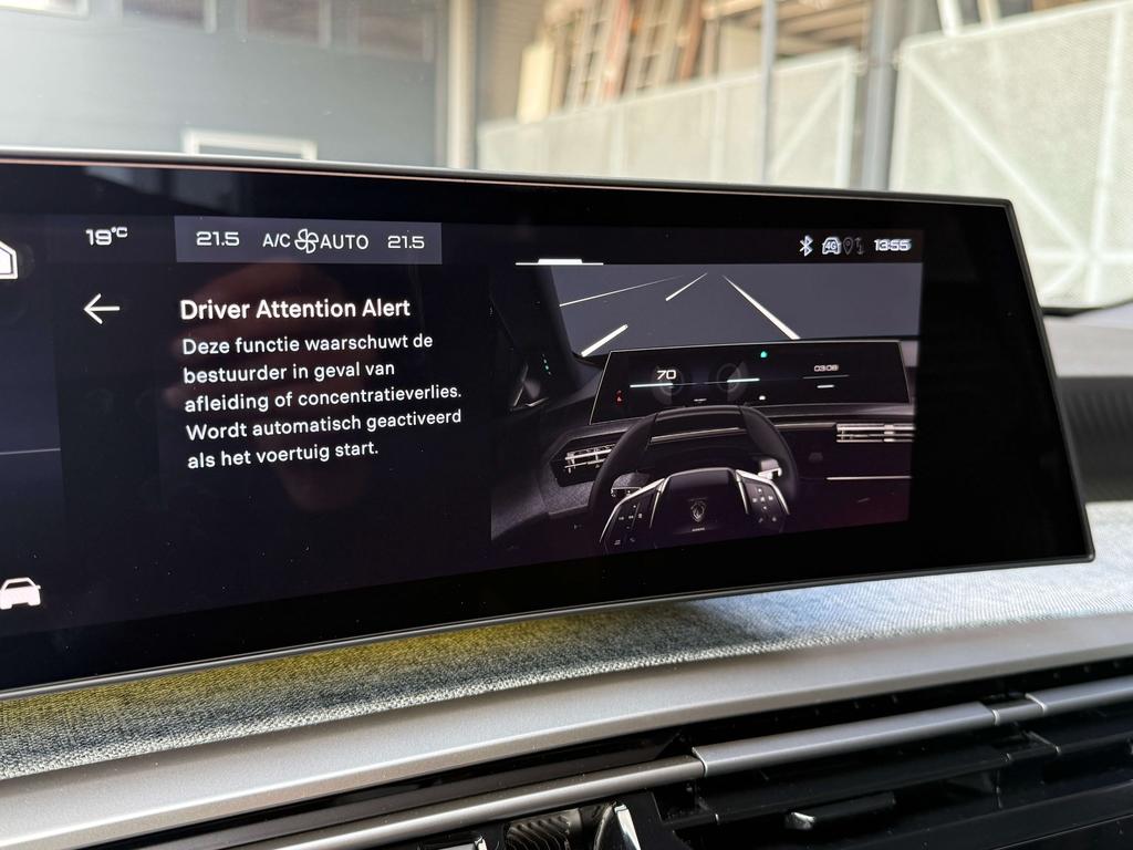 Peugeot 3008 Hybrid 145 e-DSC6 Allure *360°Camera/Navi/Carpl Garage Planckaert