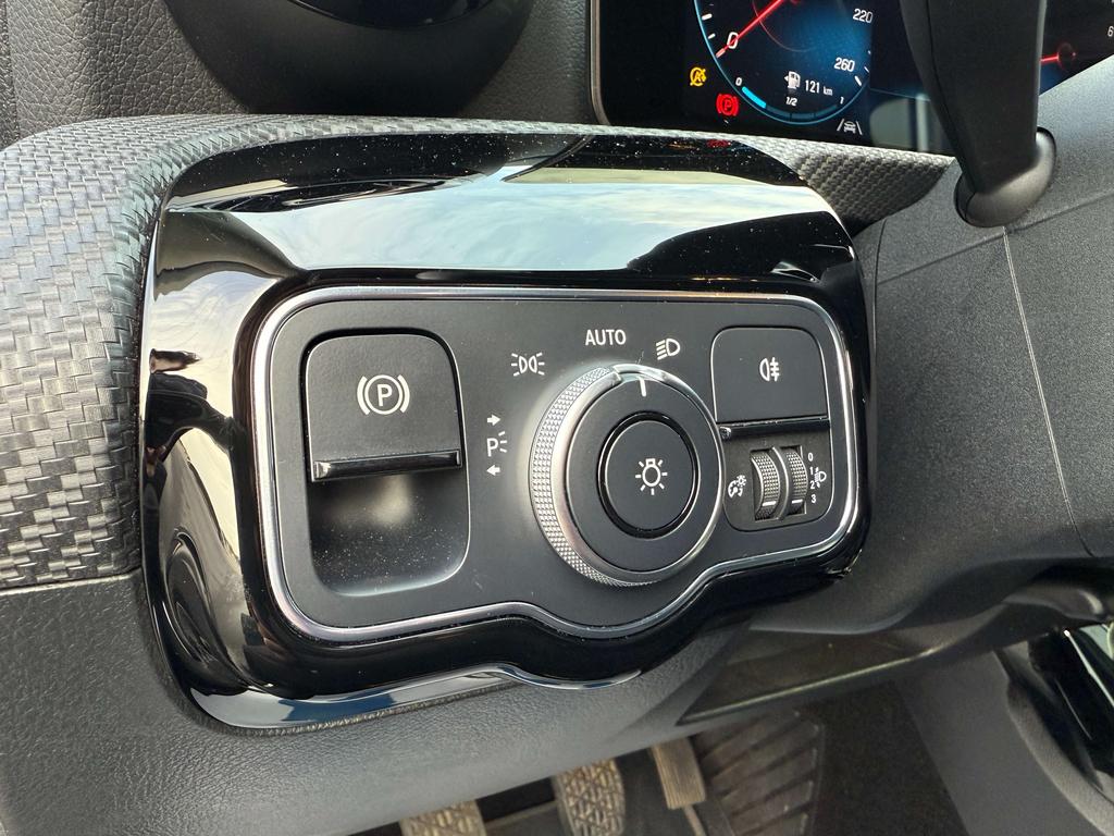 Mercedes-Benz A 160 Benzine *Carplay/Camera/Pdc/Cruise/Zetelverwarming Garage Planckaert