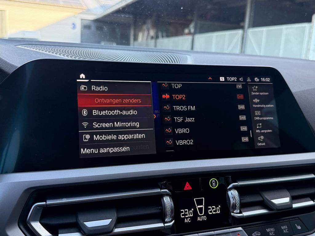 BMW 318 iA Touring Pdc/Carplay/Sportzetels/Virtual cockpit Garage Planckaert