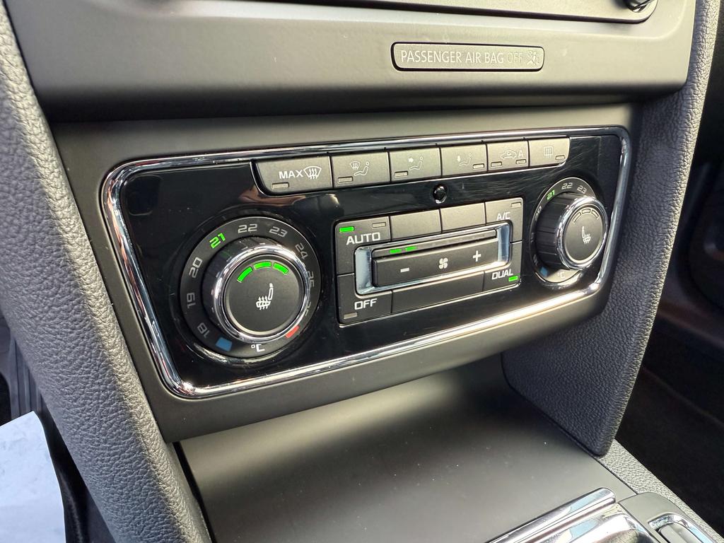 Skoda Superb Combi 2.0 TDI * Pano dak / leder / Pdc * Garage Planckaert