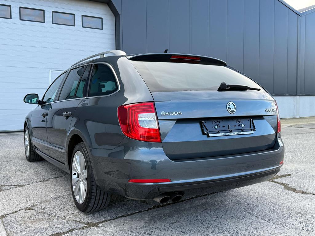 Skoda Superb Combi 2.0 TDI * Pano dak / leder / Pdc * Garage Planckaert