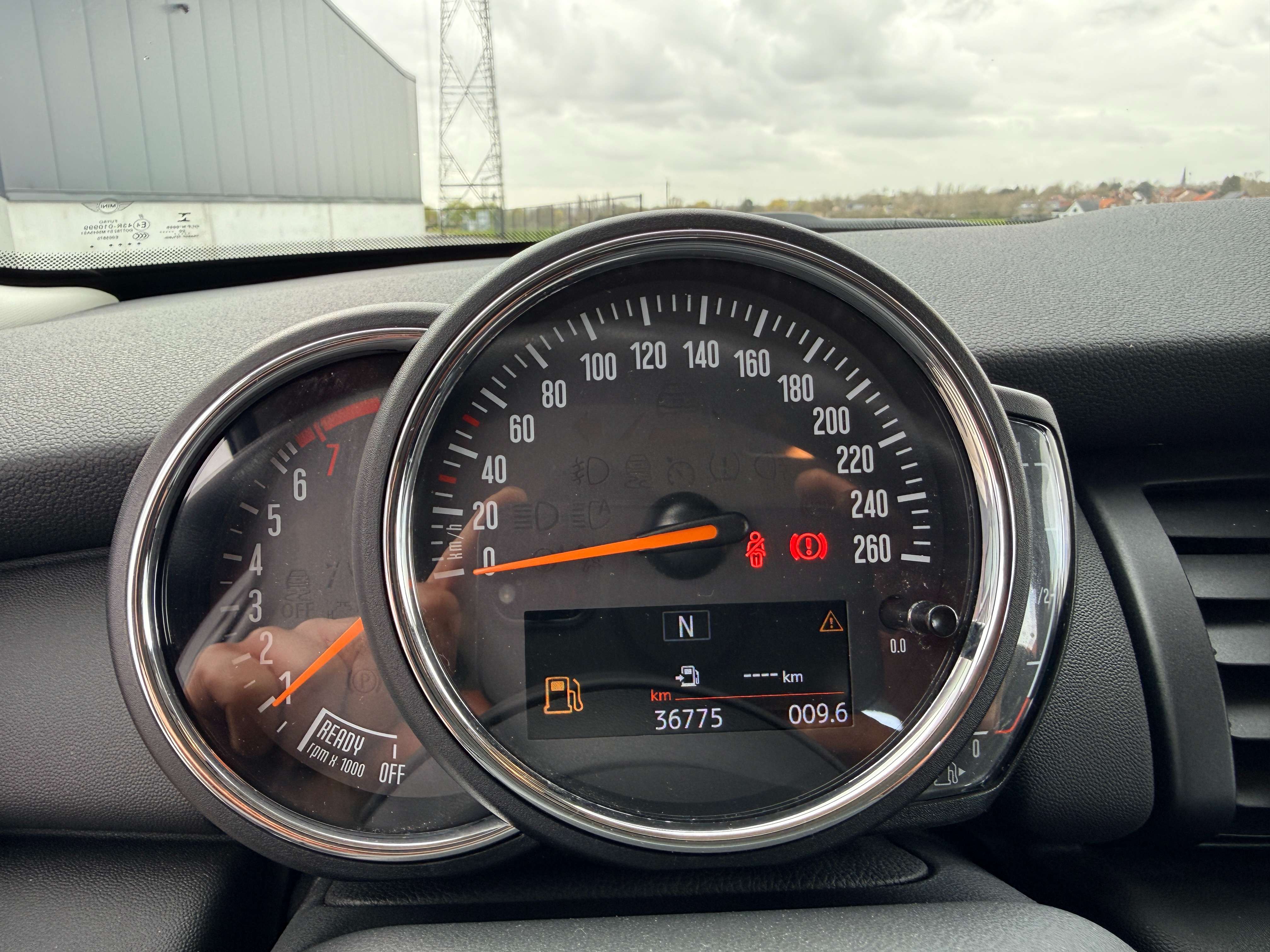 MINI One 1.5i Benzine 36.000km! * Moonwalk Grey * Garage Planckaert