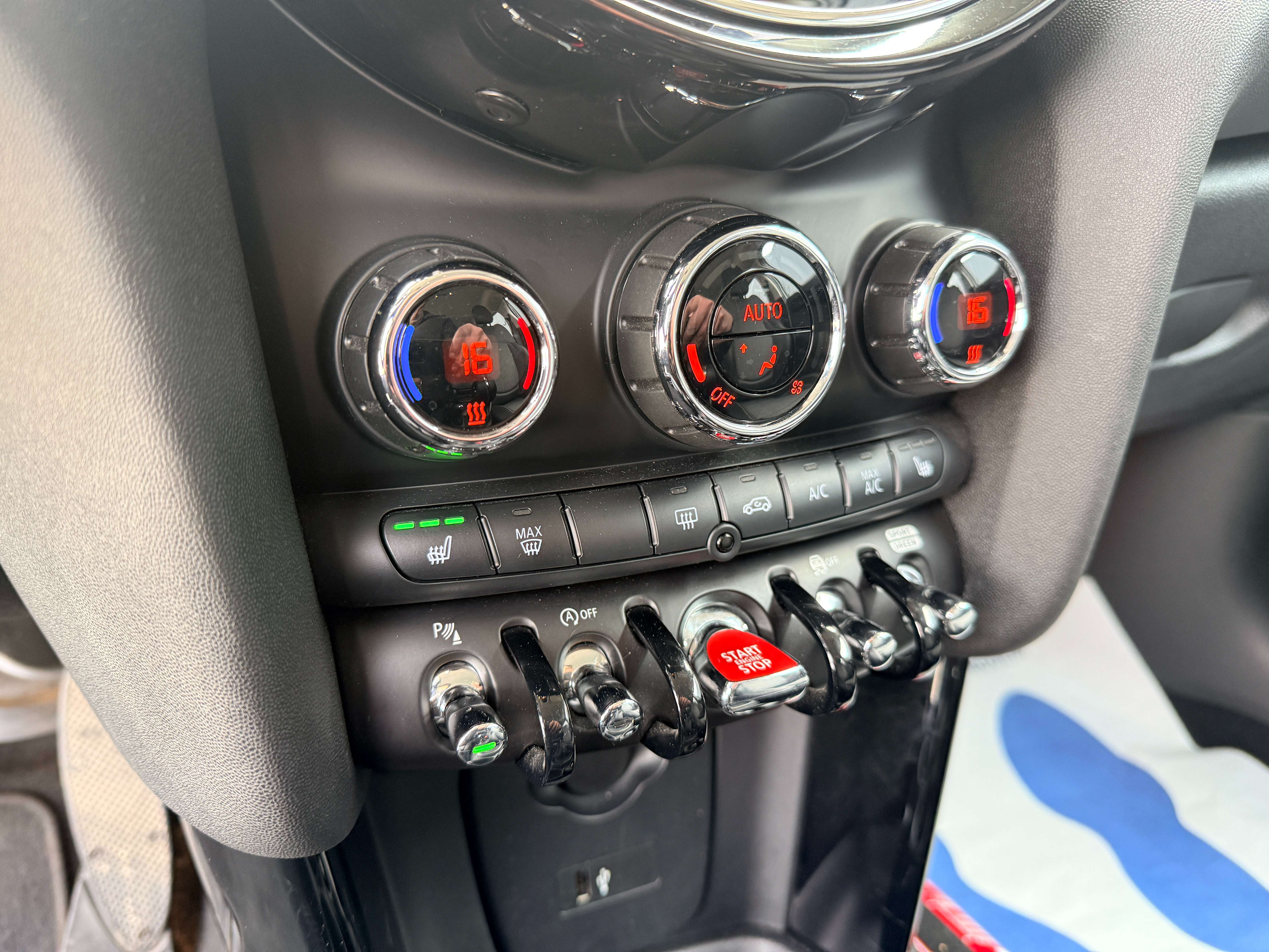 MINI One 1.5i Benzine  * Full Led/Pdc/Sportzetels/Topstaat* Garage Planckaert