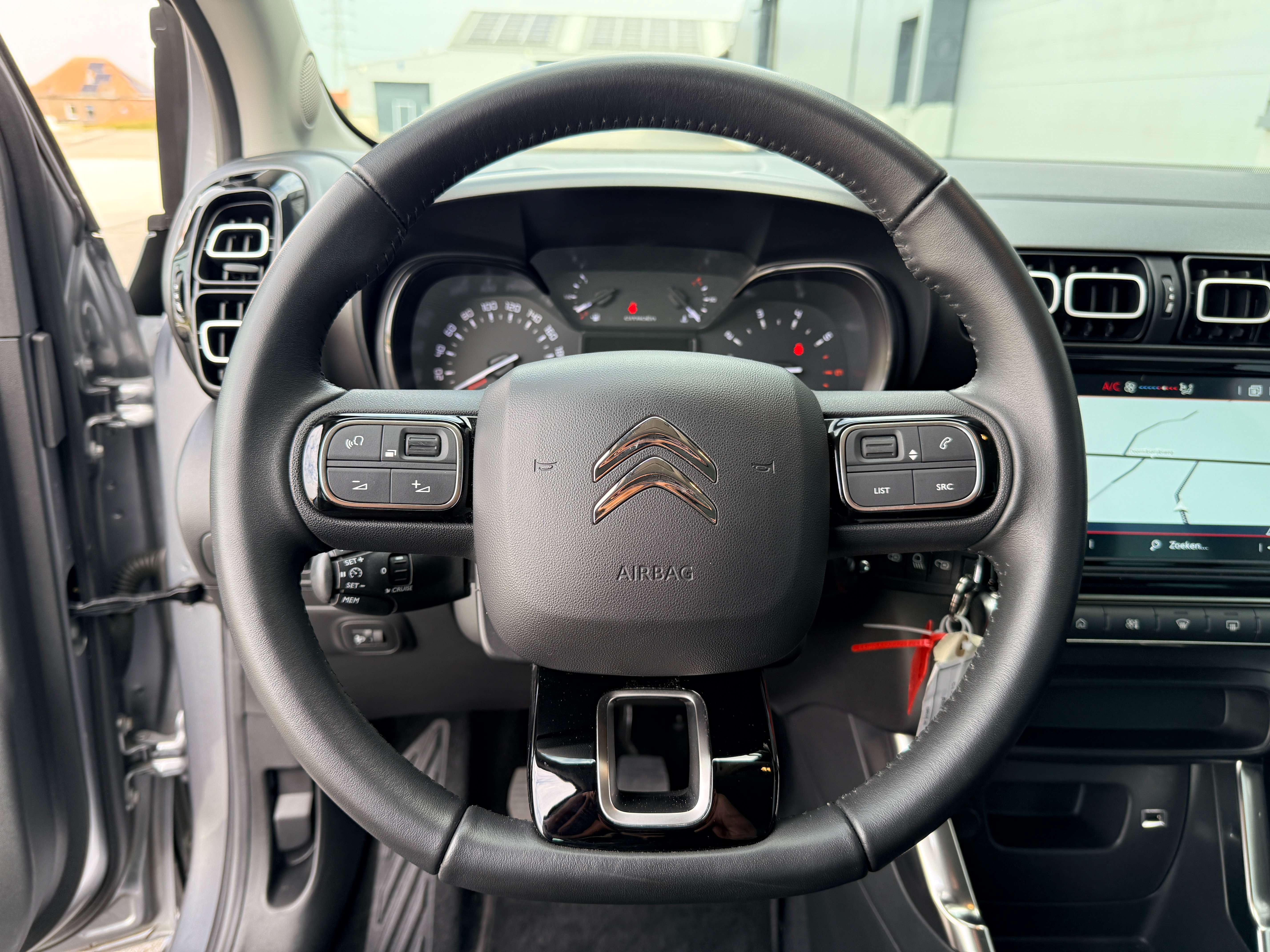 Citroen C3 Aircross 1.2i Benzine 110PK * GPS/ Camera / Carplay / 21.000km!* Garage Planckaert