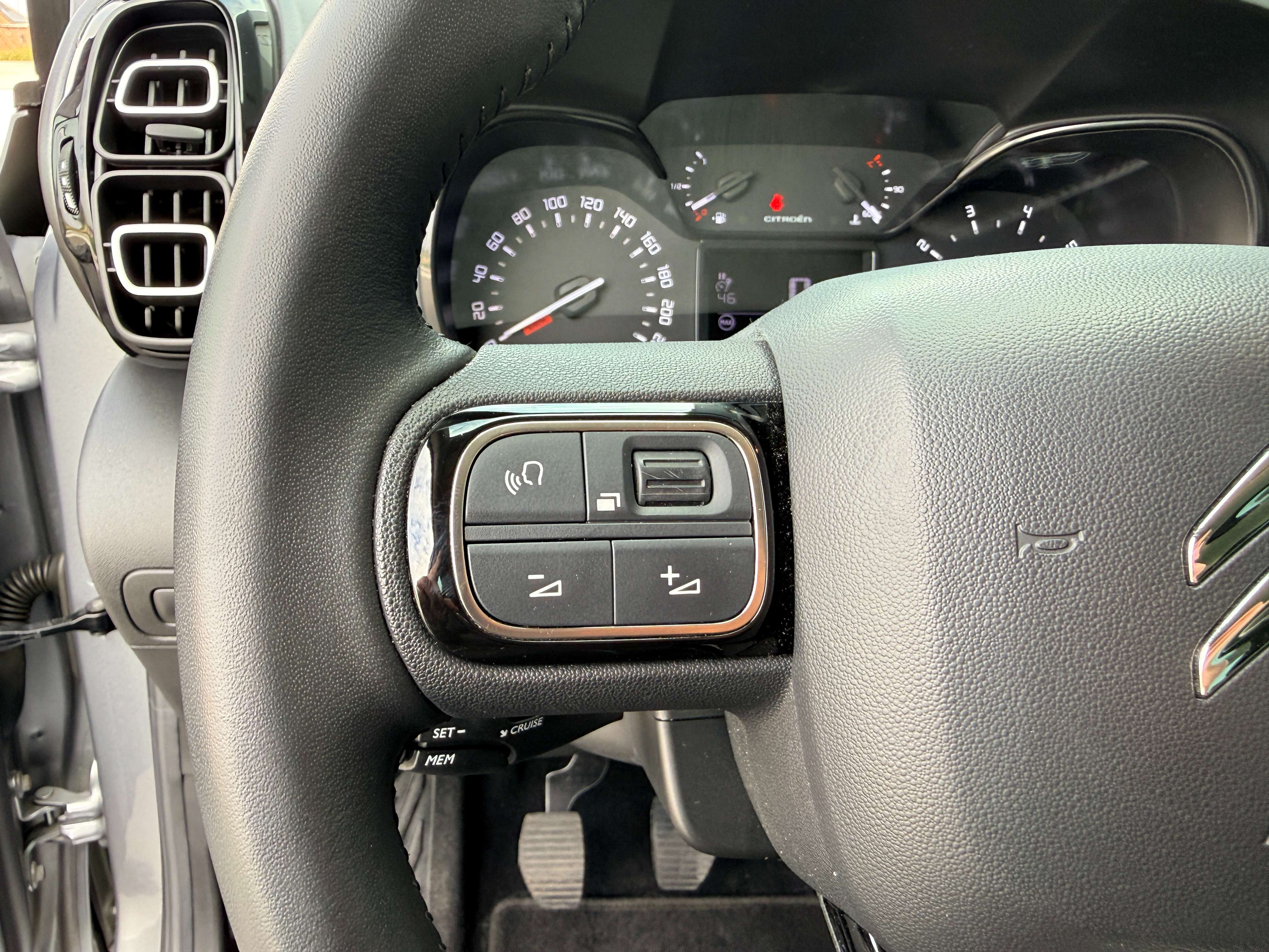 Citroen C3 Aircross 1.2i Benzine 110PK * GPS/ Camera / Carplay / 21.000km!* Garage Planckaert