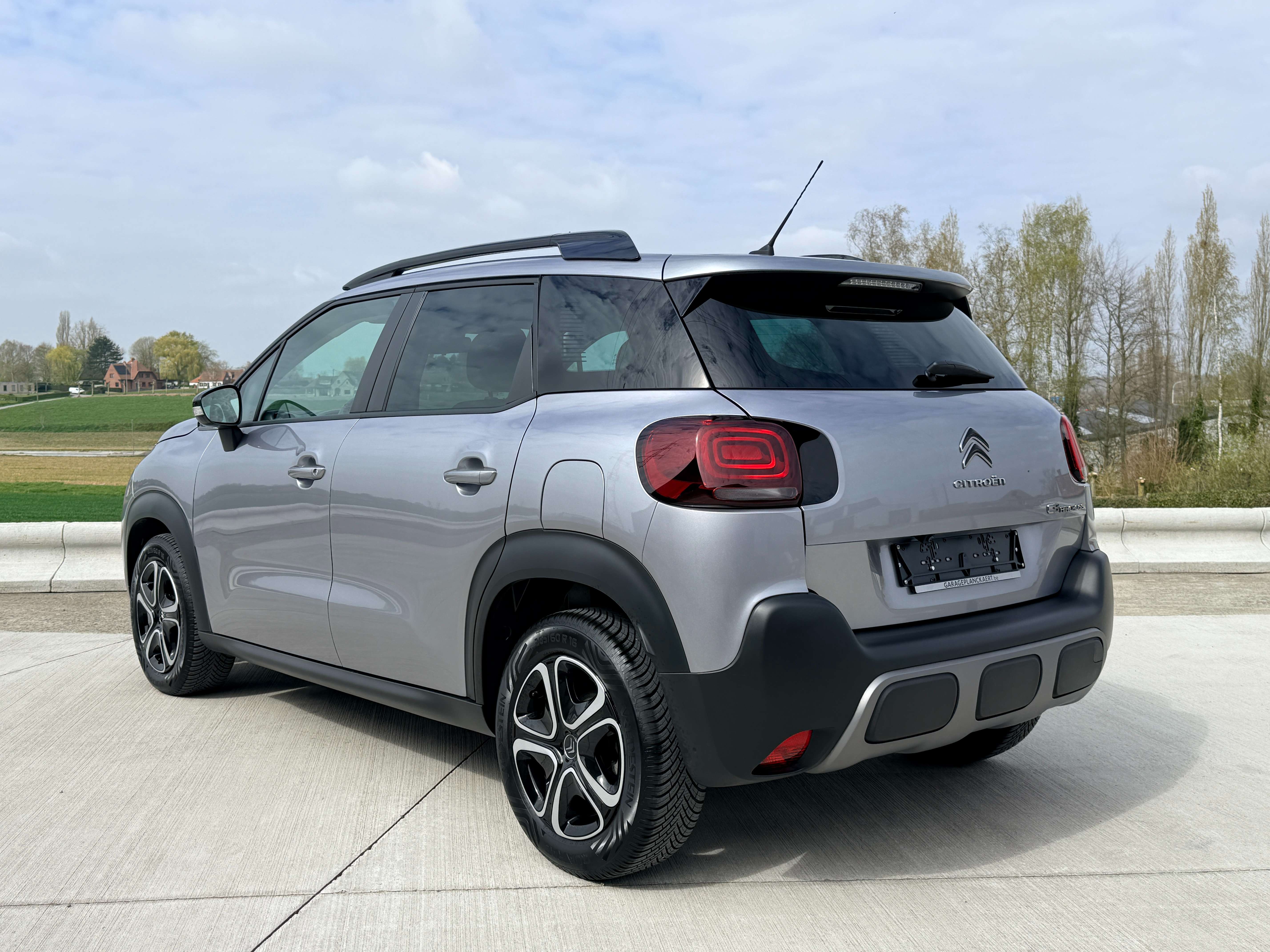 Citroen C3 Aircross 1.2i Benzine 110PK * GPS/ Camera / Carplay / 21.000km!* Garage Planckaert