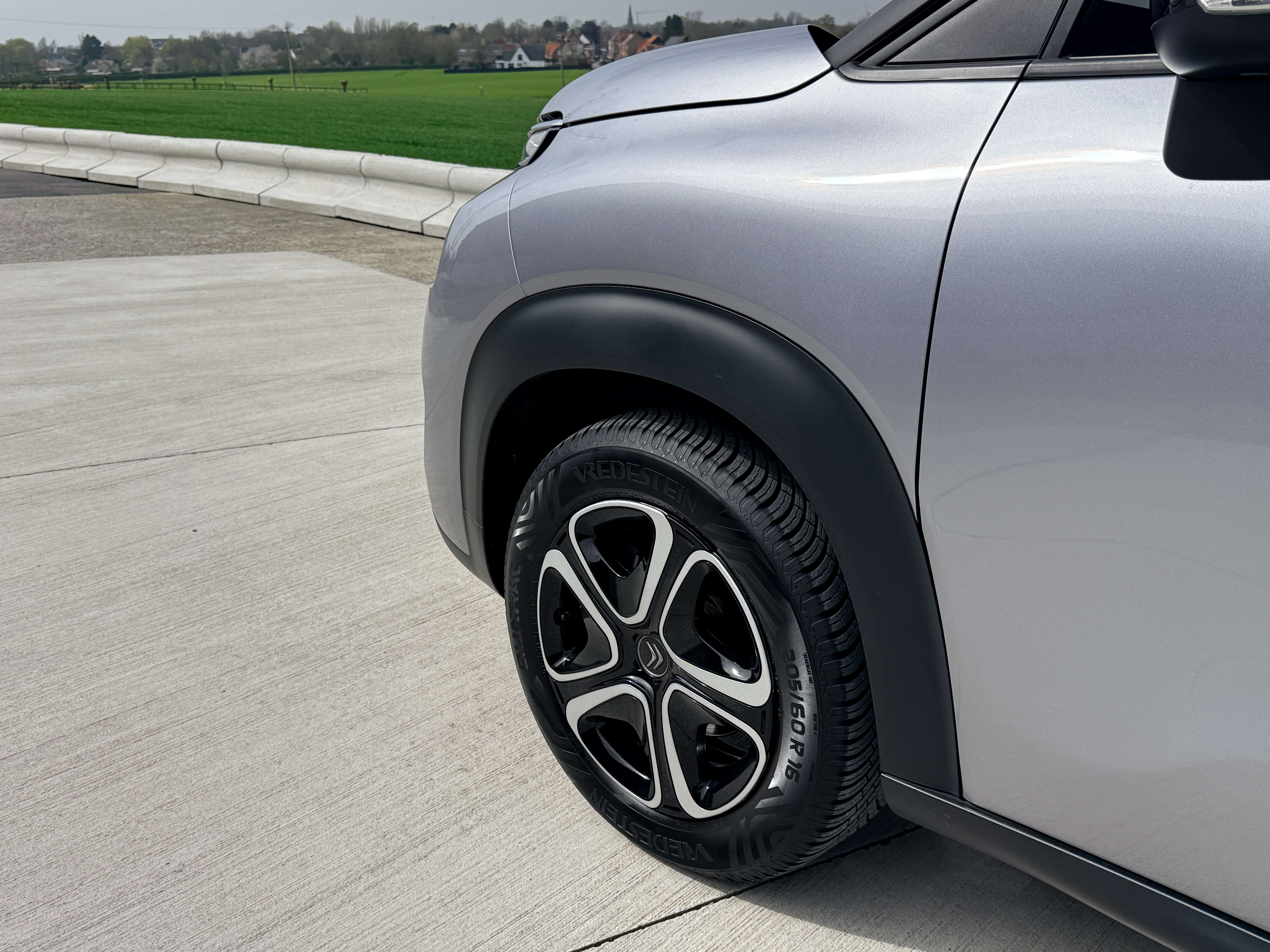 Citroen C3 Aircross 1.2i Benzine 110PK * GPS/ Camera / Carplay / 21.000km!* Garage Planckaert