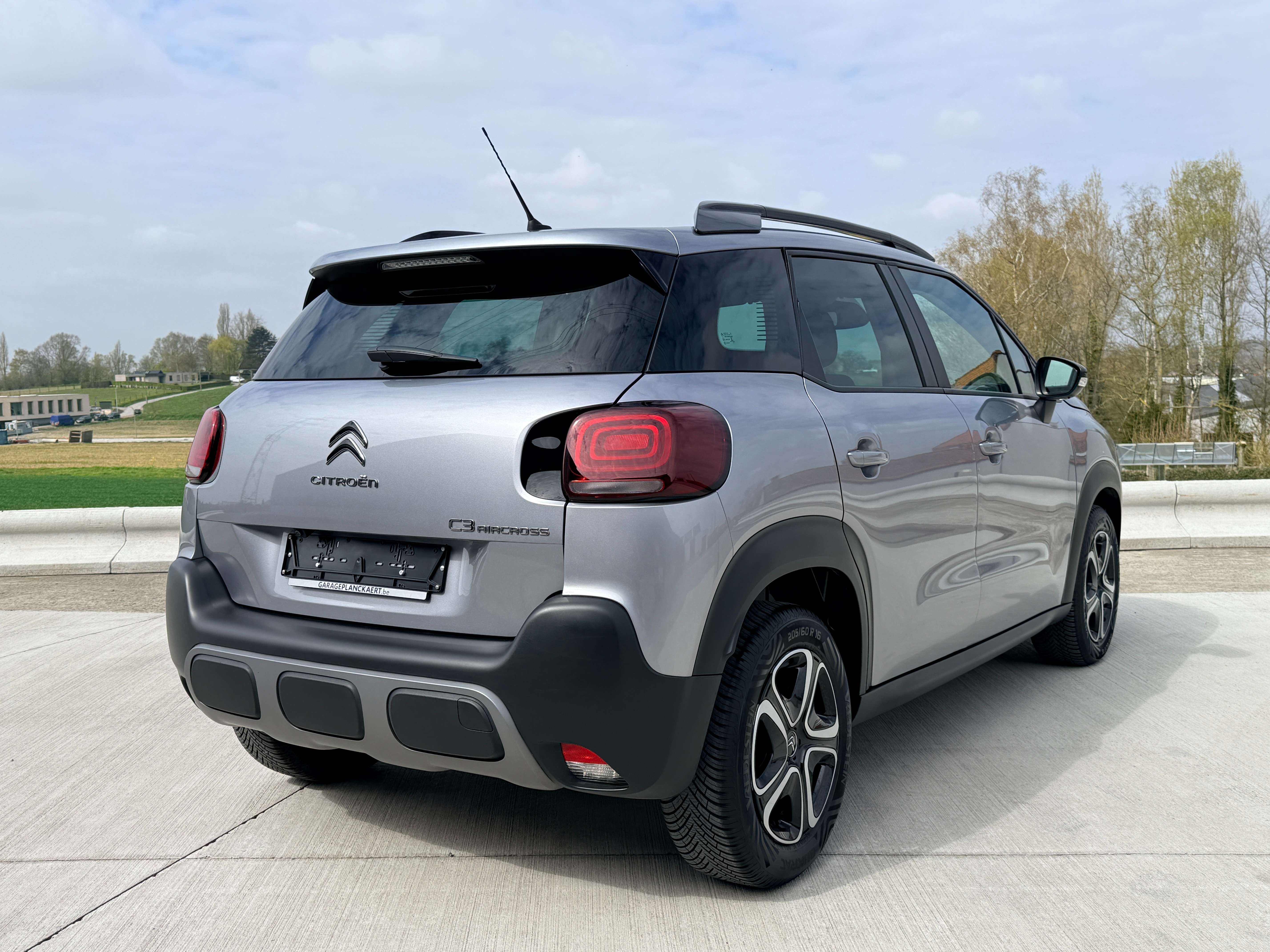 Citroen C3 Aircross 1.2i Benzine 110PK * GPS/ Camera / Carplay / 21.000km!* Garage Planckaert