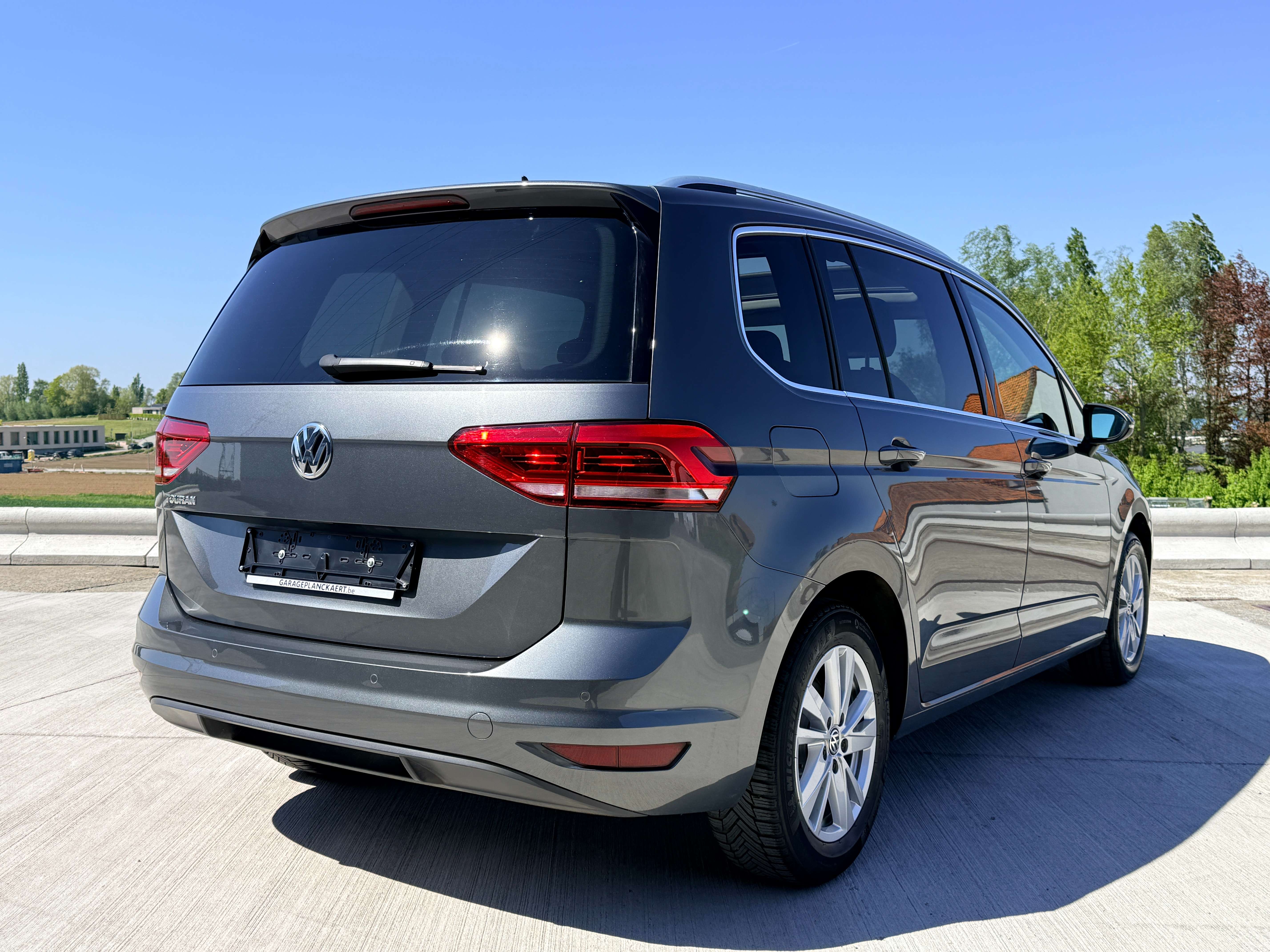 Volkswagen Touran 1.5 TSI Highline DSG 150pk *Automaat/Carplay/PDC/Panoramisch dak* Garage Planckaert