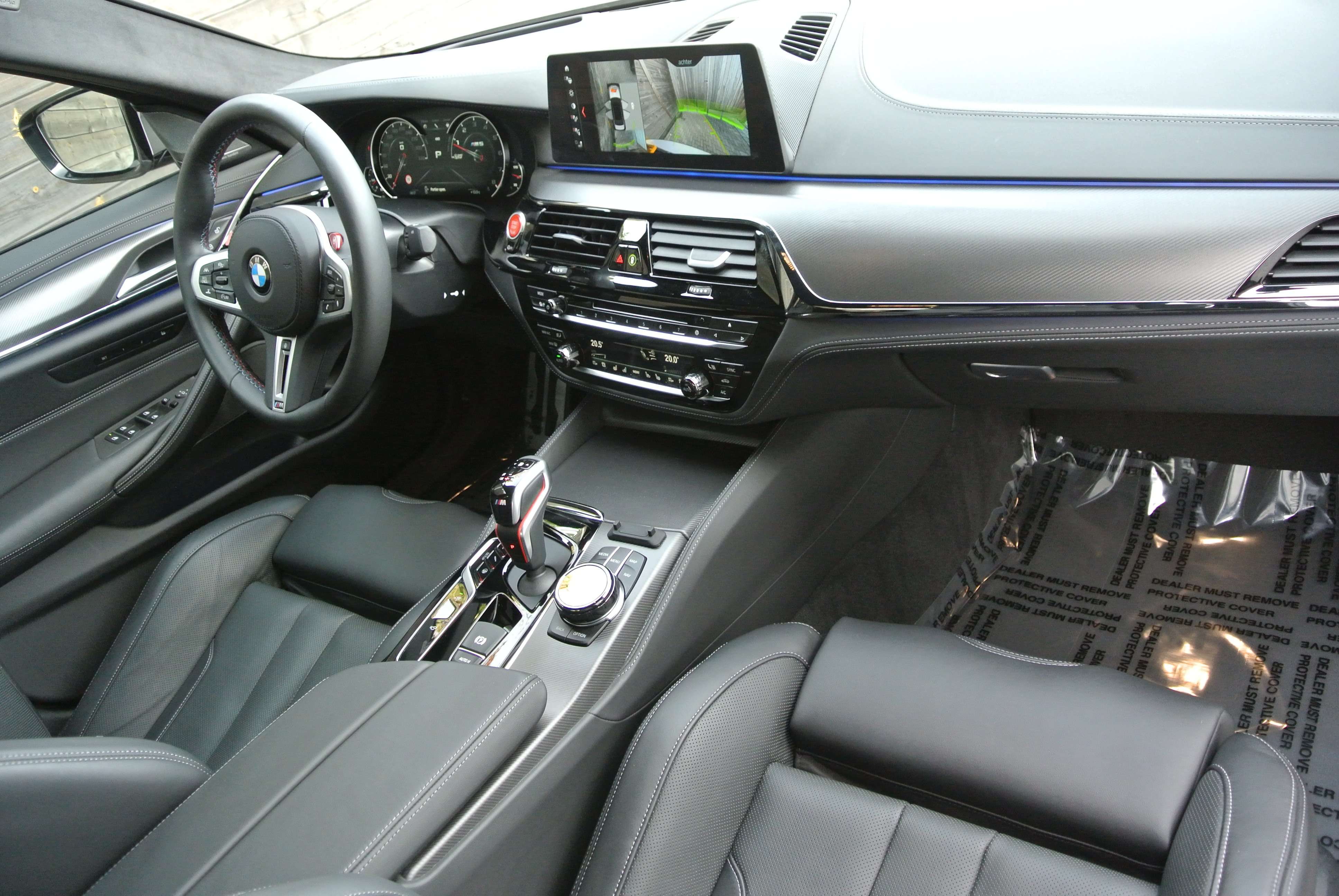 BMW M5 4.4 V8 /only 12.800/ceramic brakes/carbonroof/full EuroCars bv
