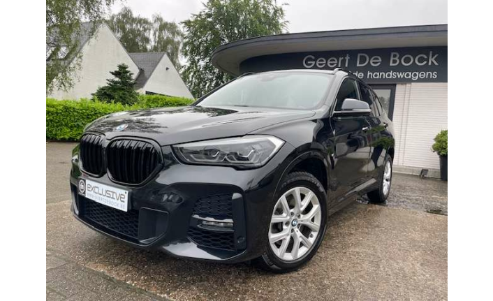 Geert De Bock - BMW X1