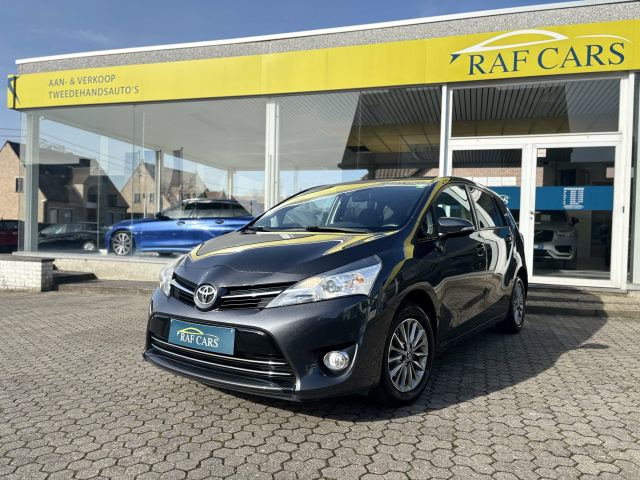 Raf Cars - Toyota Verso