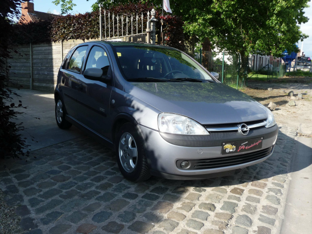 Autohandel Eddy Vanderhaeghen - Opel Corsa