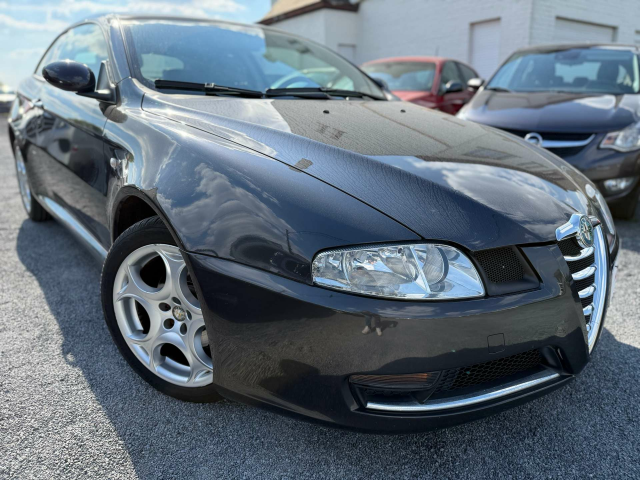 Autohandel Moreno - Alfa Romeo GT