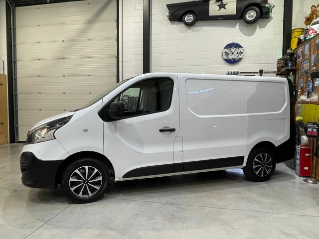 Autohandel Robby - Renault TRAFIC CABINE