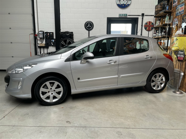 Autohandel Robby - Peugeot 308