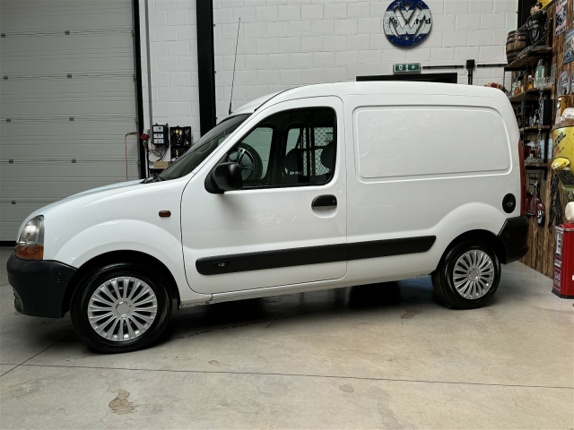 Autohandel Robby - Renault KANGOO