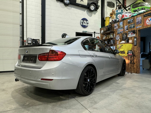 Autohandel Robby - BMW SERIE 3