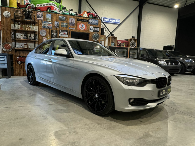 Autohandel Robby - BMW SERIE 3