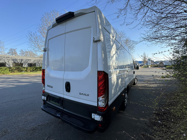 Autohandel Robby - Iveco DAILY