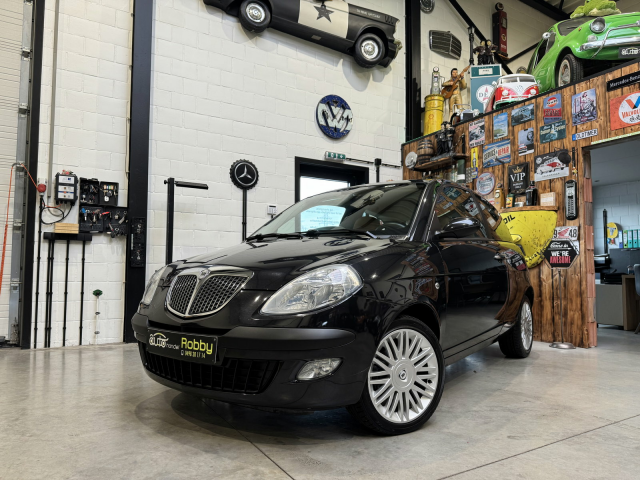 Autohandel Robby - Lancia Ypsilon