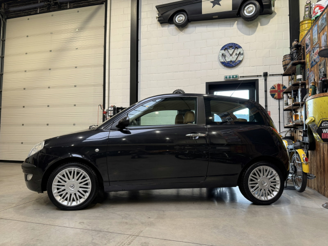 Autohandel Robby - Lancia Ypsilon
