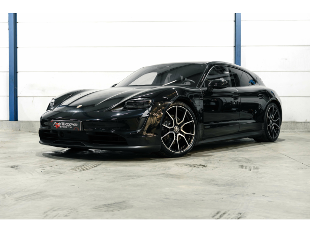 L-Cars - Porsche Taycan