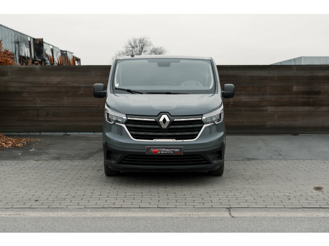 L-Cars - Renault Trafic