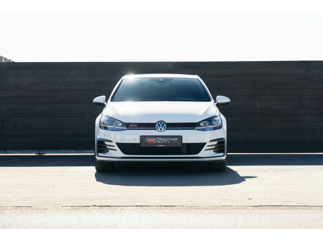 L-Cars - Volkswagen Golf GTI