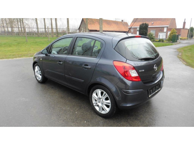 Autobedrijf Vynckier - Opel CORSA