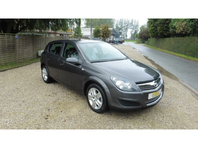 Autobedrijf Vynckier - Opel ASTRA
