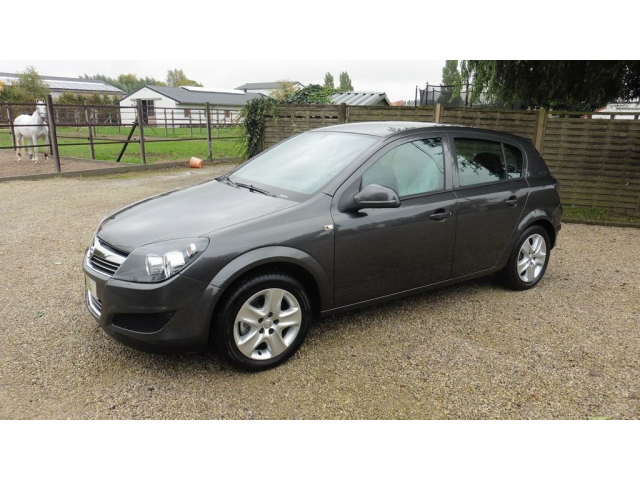 Autobedrijf Vynckier - Opel ASTRA