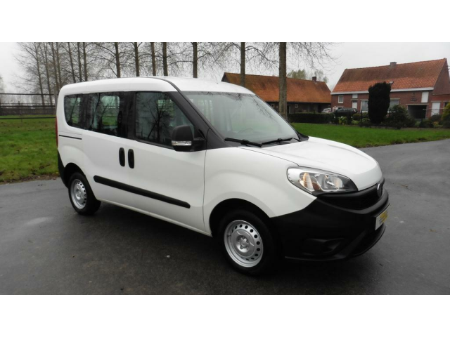 Autobedrijf Vynckier - Fiat DOBLO