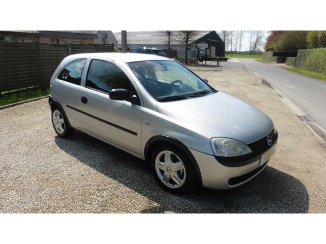 Autobedrijf Vynckier - Opel CORSA
