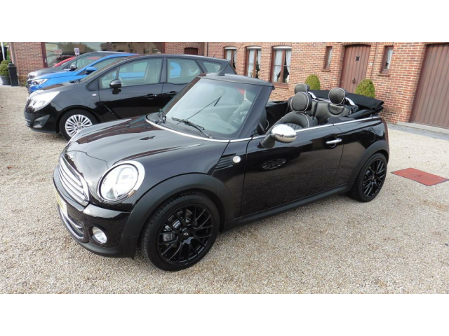 Autobedrijf Vynckier - MINI CABRIO