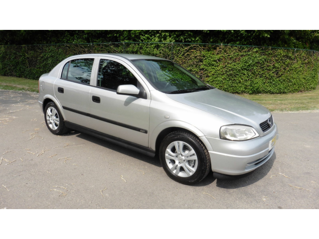 Autobedrijf Vynckier - Opel 