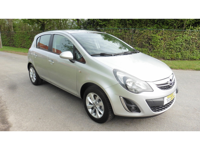 Autobedrijf Vynckier - Opel Corsa