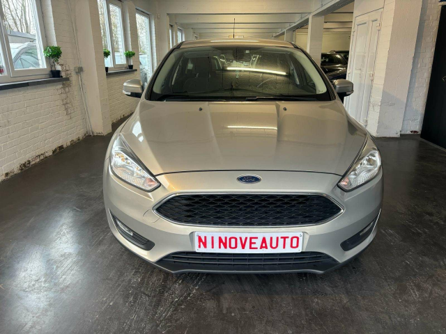 Ninove auto - Ford Focus